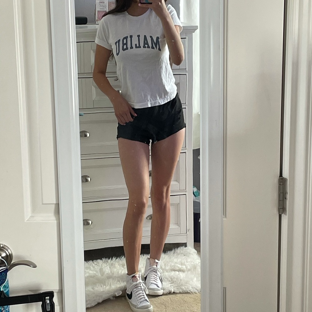 brandy melville malibu tee